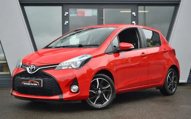 Used Toyota Yaris Sport 99 HP (72 kW) 2015 Hatchback