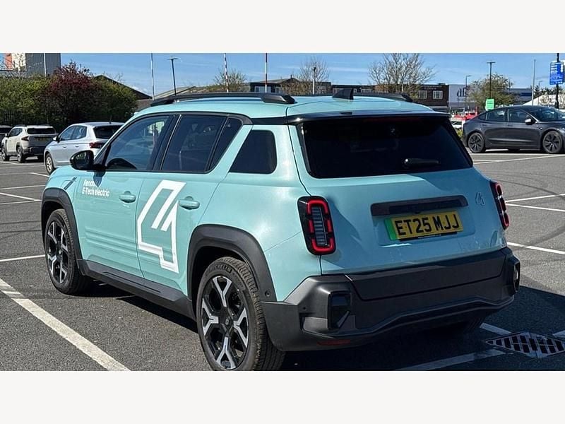 New Renault 4 E-Tech Komfort 110 kW (150 HP) 2025 SUV