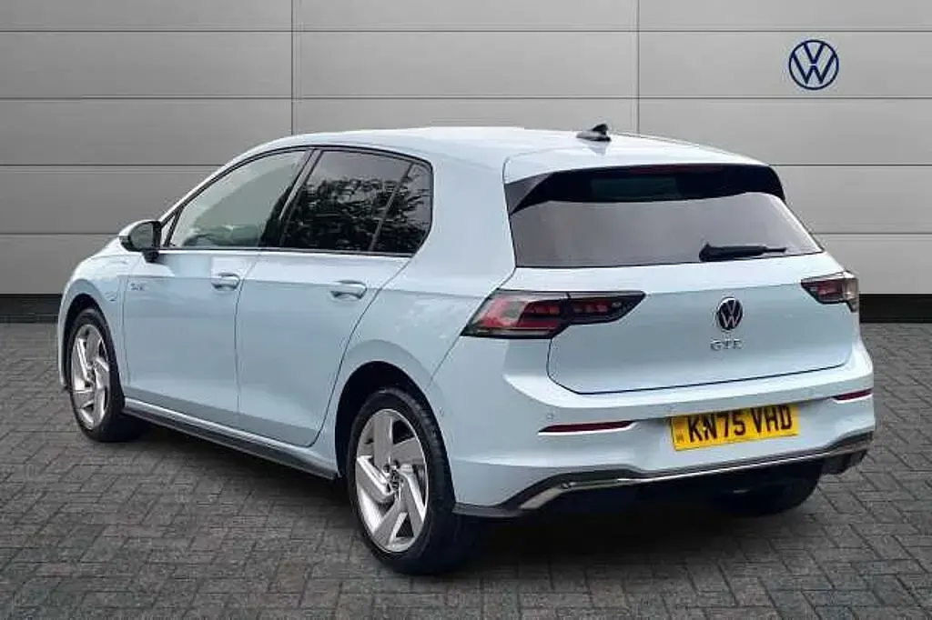 Used VW Golf VIII 272 HP (200 kW) 2025