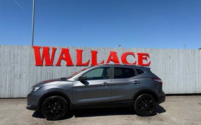 Used 2016 Nissan Qashqai Tekna SUV | £8,995 (Fair price) - Image 1/4