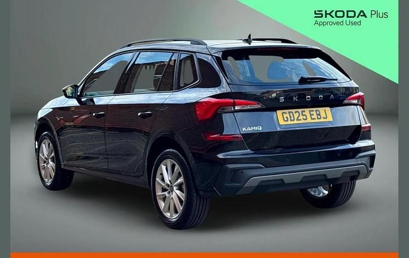 Used Skoda Kamiq SE 113 HP (83 kW) 2025 Black magic pearl effect SUV