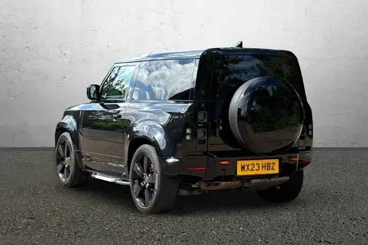 Used Land Rover Defender 295 HP (216 kW) 2023 Black SUV