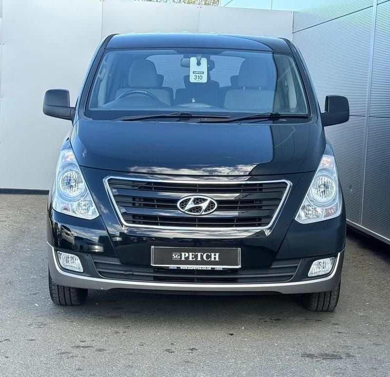 Black Used 2018 Hyundai I800 SE MPV | £15,995 (Fair price) - Image 1/4