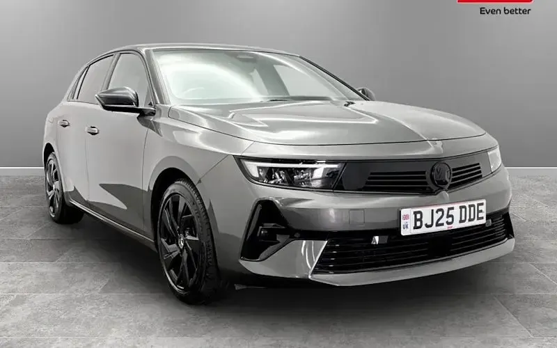 Used Vauxhall Astra 131 HP (96 kW) 2025 Hatchback