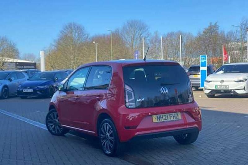Used VW up! 65 HP (47 kW) 2021 Hatchback