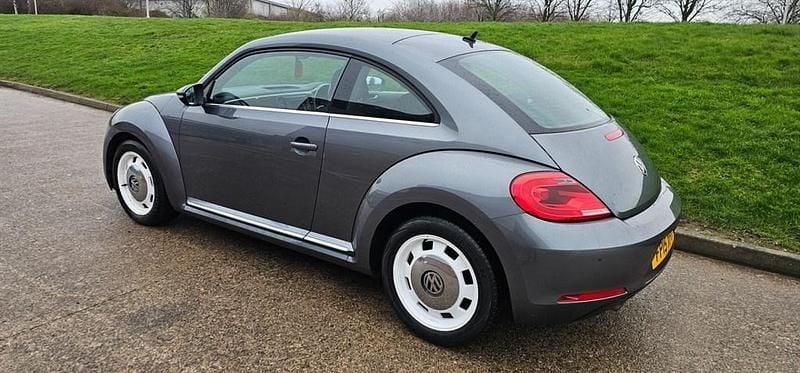 Used VW Beetle Design 105 HP (77 kW) 2015 Grey Hatchback