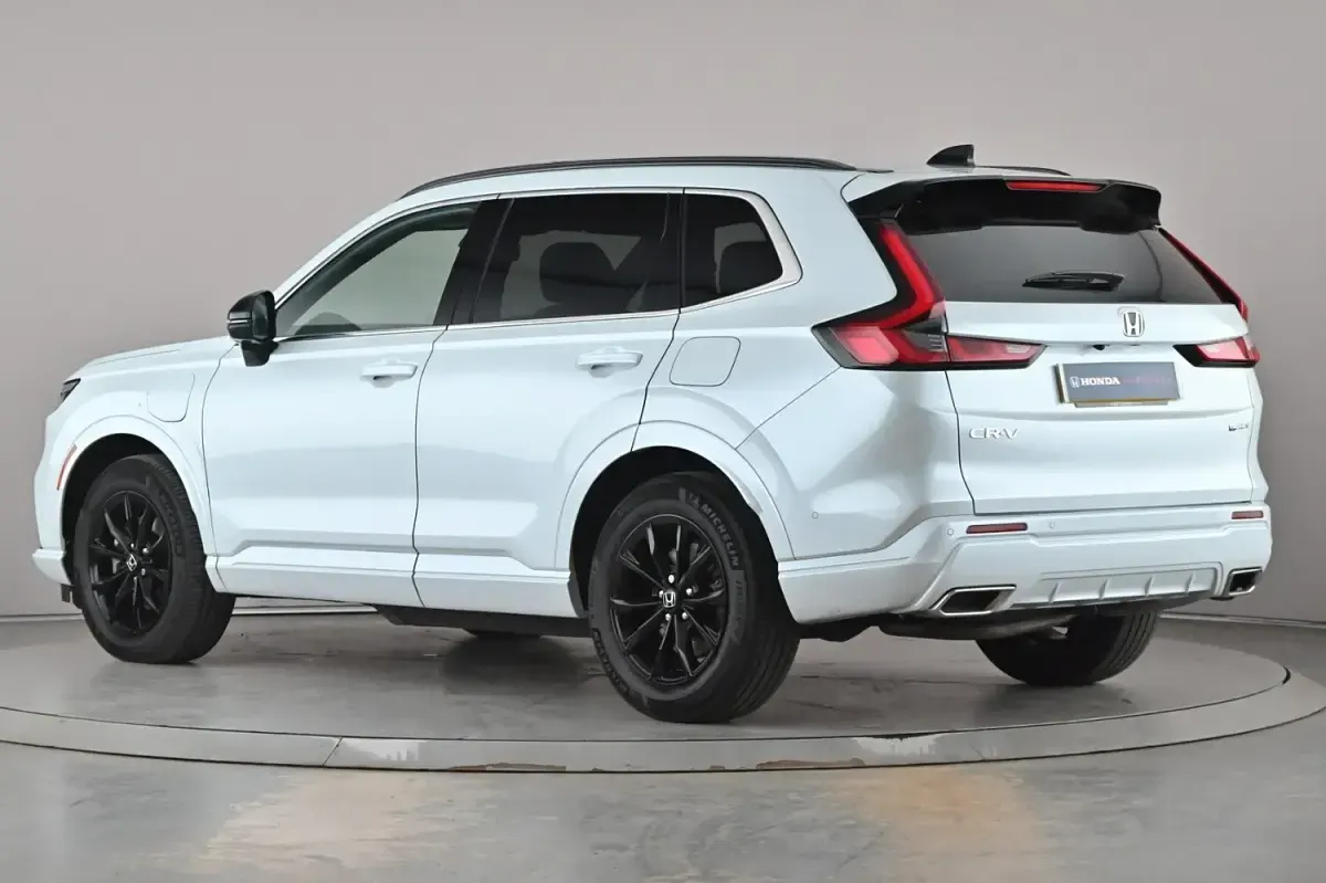 Used Honda CR-V Advance 184 HP (135 kW) 2024 White SUV