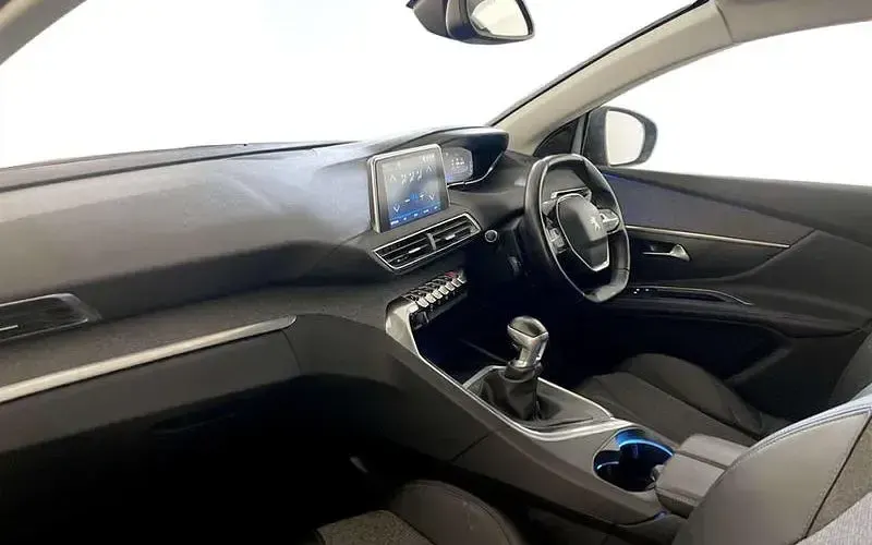 Used Peugeot 5008 GT-line 131 HP (96 kW) 2020 Black SUV