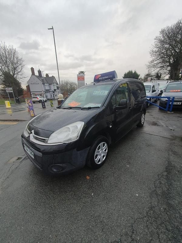 Used Citroën Berlingo 75 HP (55 kW) 2014 Black MPV