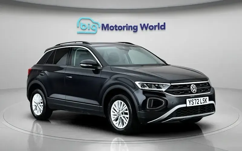 Used VW T-Roc Life 110 HP (80 kW) 2024 SUV