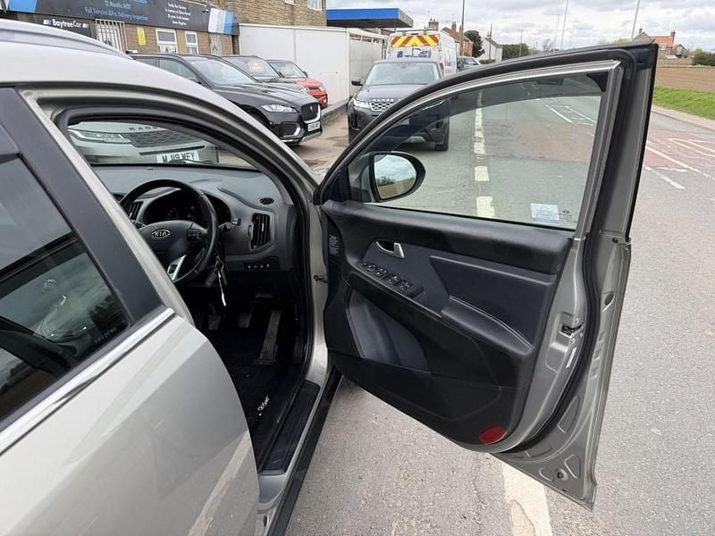 Used Kia Sportage 115 HP (84 kW) 2012 Silver SUV