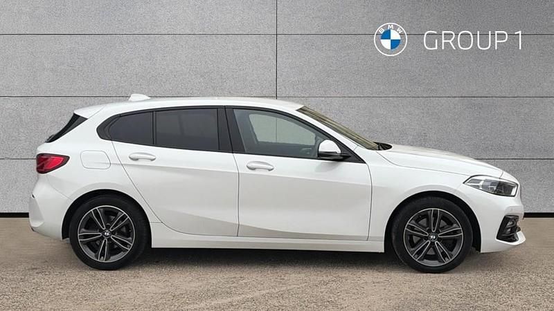 Used BMW 118 Sport Line 150 HP (110 kW) 2020 White Hatchback