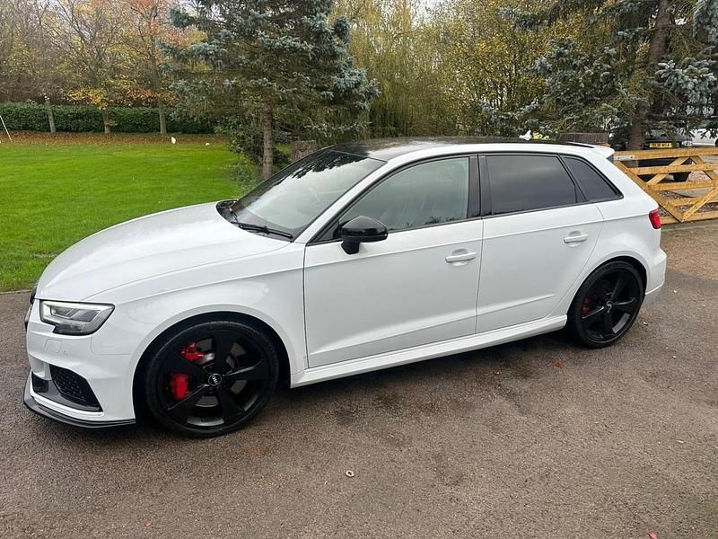 Used Audi RS3 Comfort 400 HP (294 kW) 2017 White Sedan