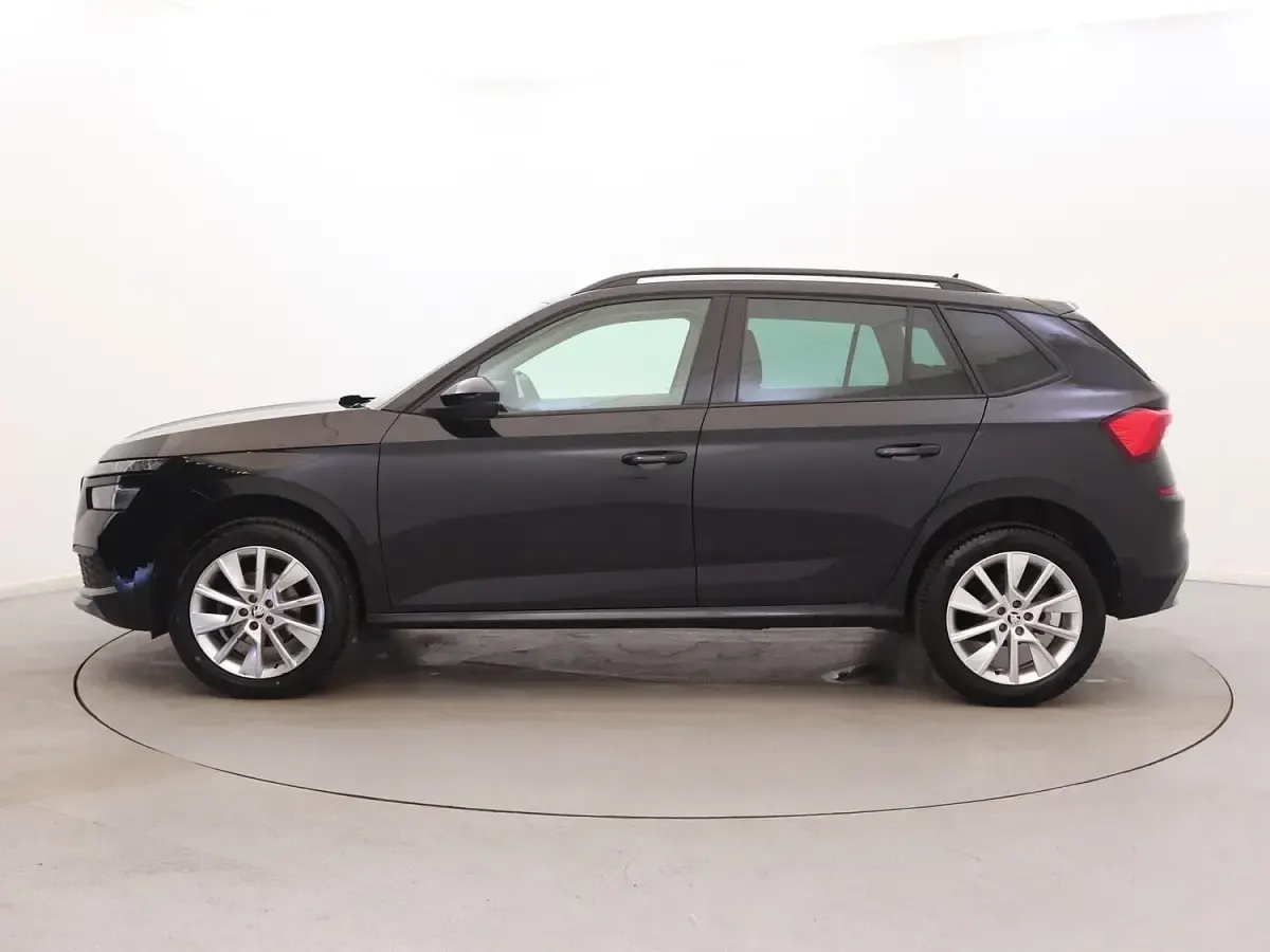 Used Skoda Kamiq SE Drive 95 HP (69 kW) 2023 Black SUV
