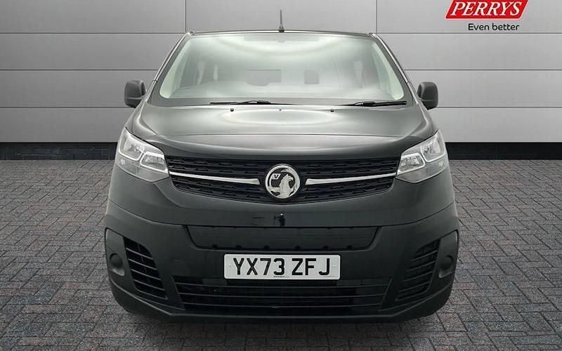 Used Vauxhall Vivaro 100 kW (136 HP) 2023 MPV