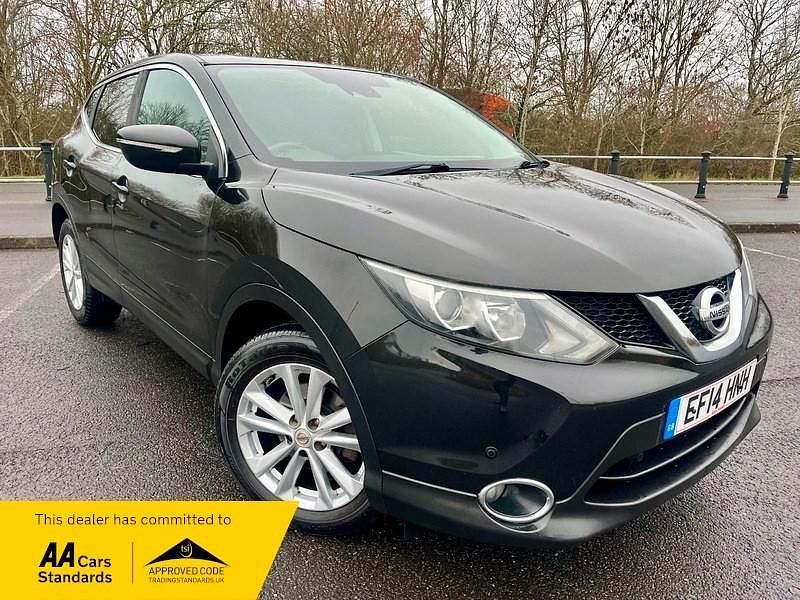 Black Used 2014 Nissan Qashqai Acenta Premium SUV | £5,000 (Fair price) - Image 1/4