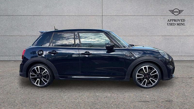 Używany Mini Cooper S Hatch 176 KM (129 kW) 2022 Czarny Hatchback