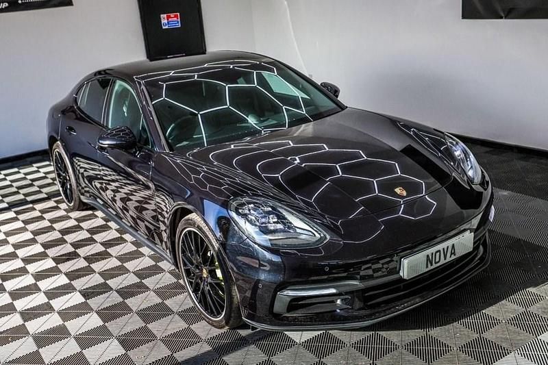 Used Porsche Panamera 462 HP (339 kW) 2017 Black Hatchback