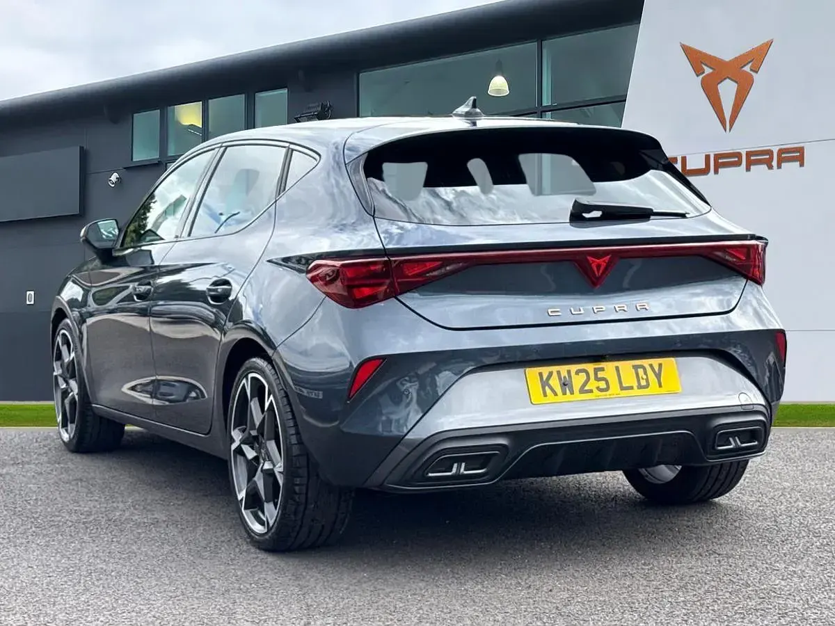 Used Cupra Leon 150 HP (110 kW) 2025 Grey Hatchback