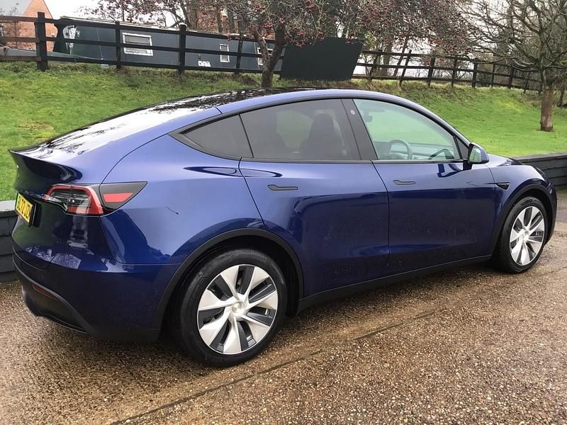 Used Tesla Model Y Long Range AWD 378 kW (514 HP) 2022 Blue SUV