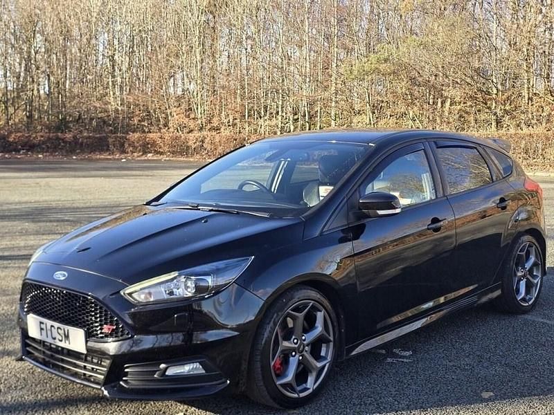 Used Ford Focus ST 185 HP (136 kW) 2018 Black Hatchback