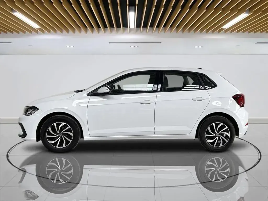Used VW Polo S 95 HP (69 kW) 2023 White Hatchback