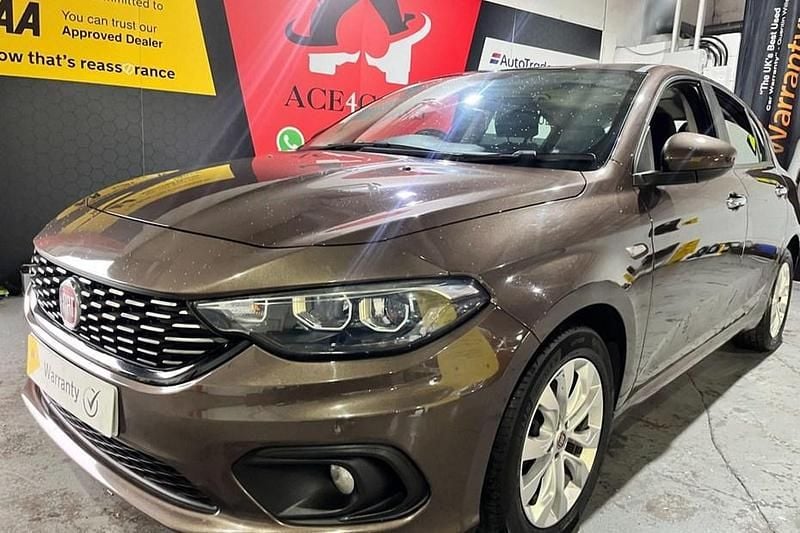 Bronze Used 2017 Fiat Tipo Easy Plus Hatchback | £4,990 (Fair price) - Image 1/1