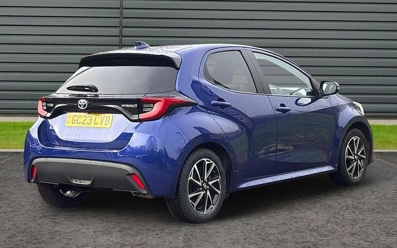 Used Toyota Yaris Hybrid Design 116 HP (85 kW) 2026 Hatchback