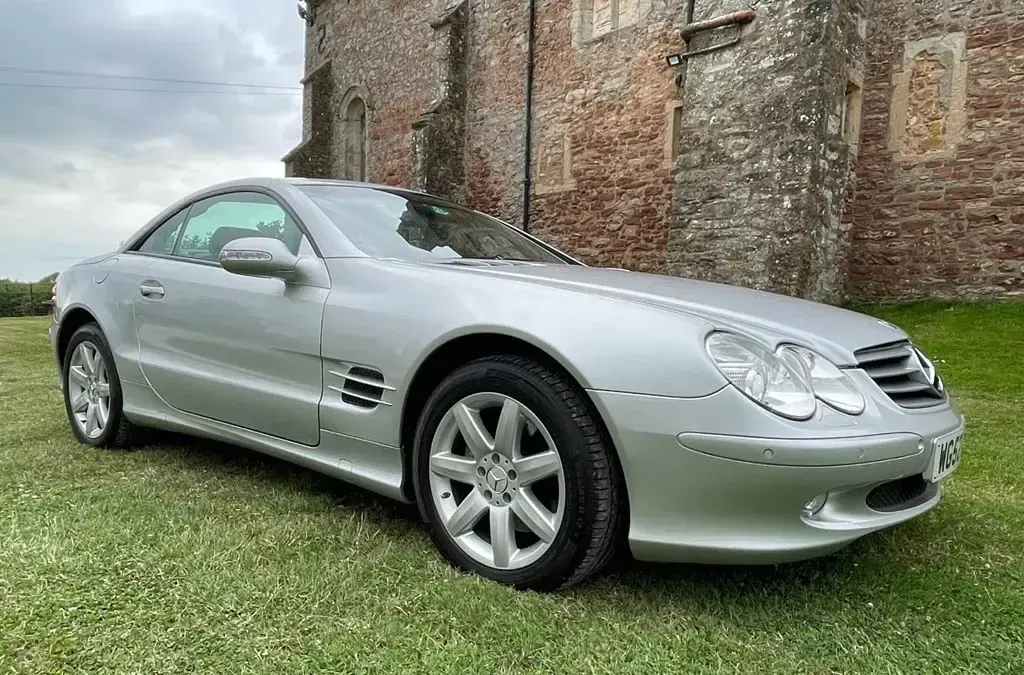 Usado Mercedes SL500 2003 Prateado Cabrios