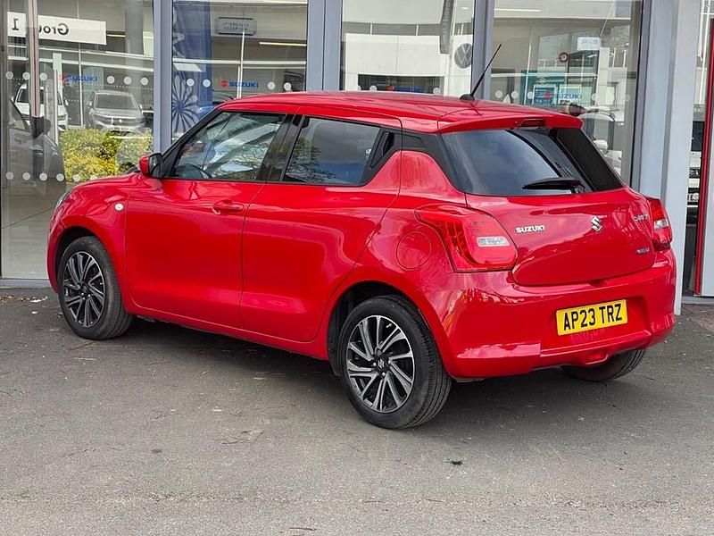 Second-hand Suzuki Swift SZ-L 2023 Roșu Hatchback