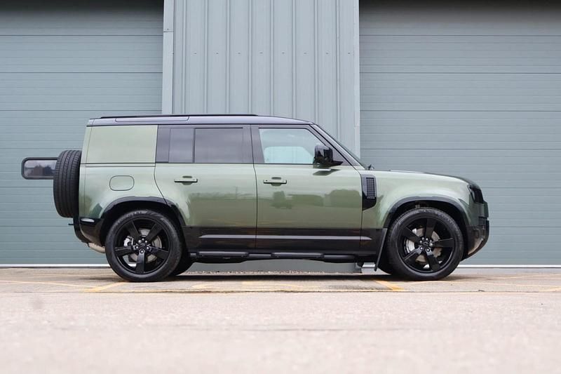 New Land Rover Defender HSE Dynamic 2026 Grey SUV