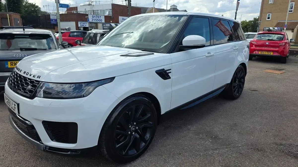 Used Land Rover Range Rover Sport HSE 306 HP (225 kW) 2019 White SUV