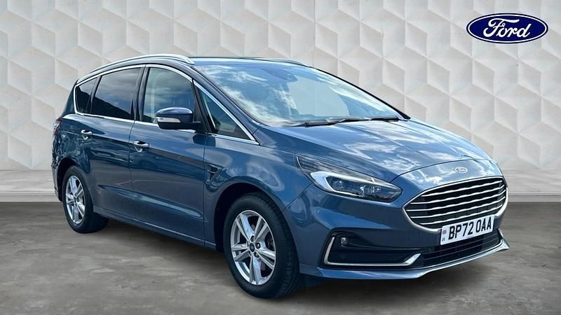 Used Ford S-MAX Titanium 187 HP (137 kW) 2023 Blue MPV