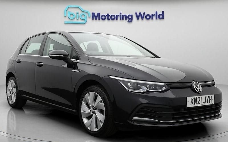 Used 2024 VW Golf VIII Style Hatchback | £15,300 (Super price) - Image 1/4