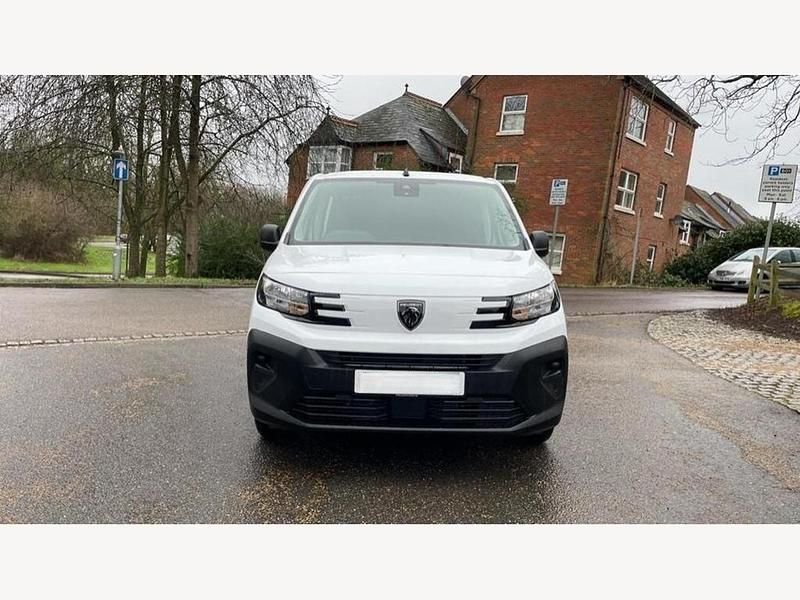White New 2025 Peugeot Partner MPV | £20,295 (Expensive) - Image 1/4