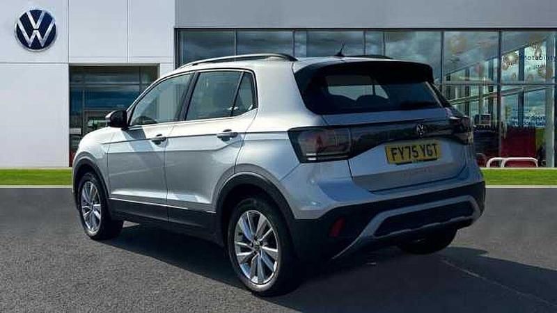 Used VW T-Cross Life 95 HP (69 kW) 2025 Metallic  reflex silver SUV