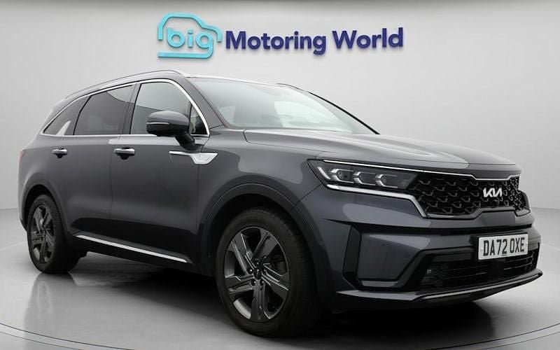 Used 2022 Kia Sorento 4 SUV | £34,500 (Fair price) - Image 1/4