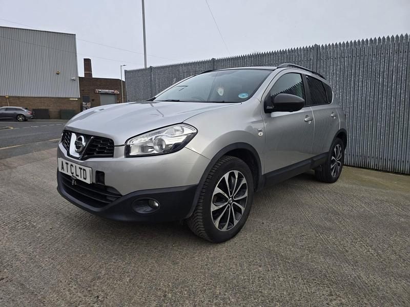 Begagnad Nissan Qashqai 360º 2013 Silver SUV