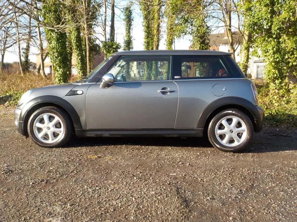 Used Mini ONE Hatch 95 HP (69 kW) 2009 Grey Hatchback