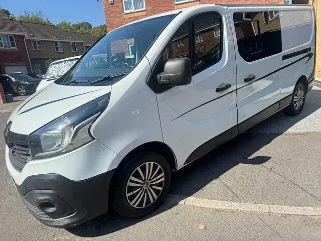 Used Renault Trafic Business 2014 White MPV