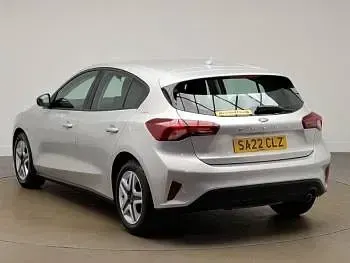 Begagnad Ford Focus Trend 120 HK (88 kW) 2022 Silver Halvkombi