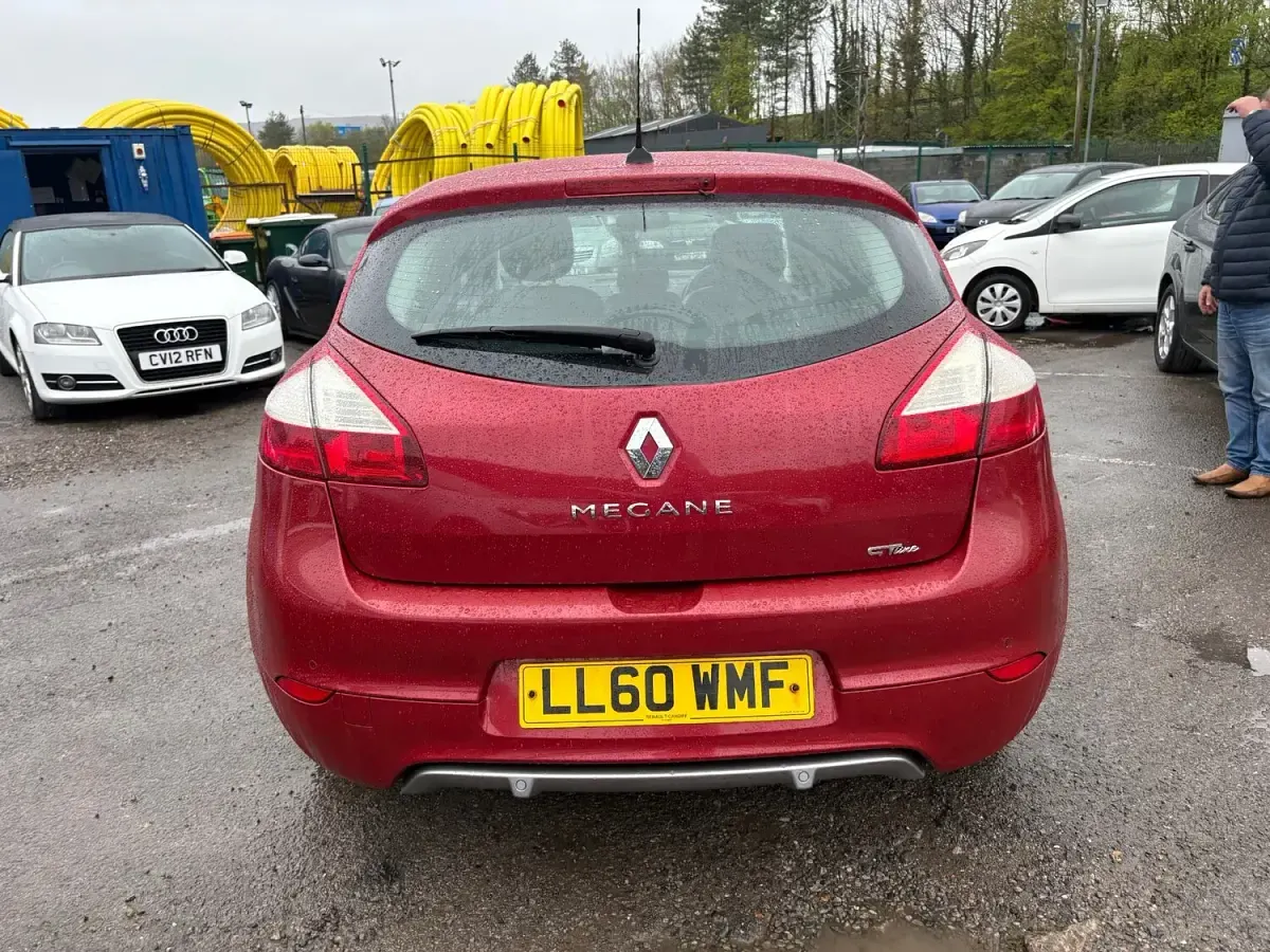 Used Renault Mégane Dynamique 2010 Red Hatchback