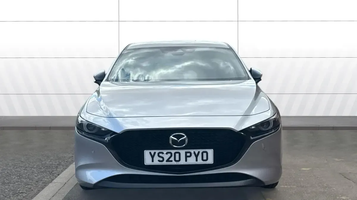Used Mazda 3 Inclusive 122 HP (89 kW) 2020 Silver Hatchback
