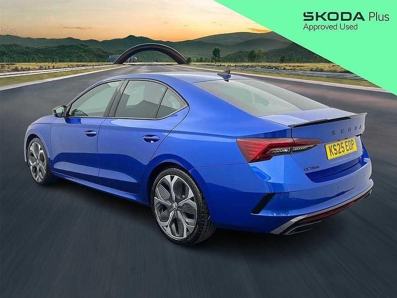 Used Skoda Octavia vRS 195 HP (143 kW) 2025 Race blue metallic Hatchback