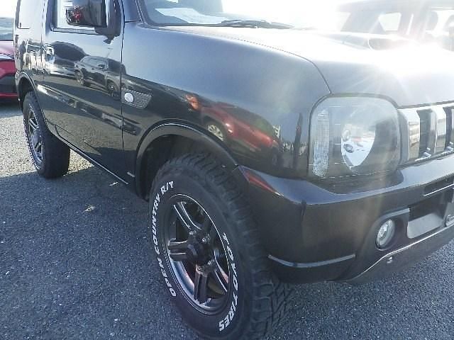 Used Suzuki Jimny 85 HP (62 kW) 2015 Black SUV