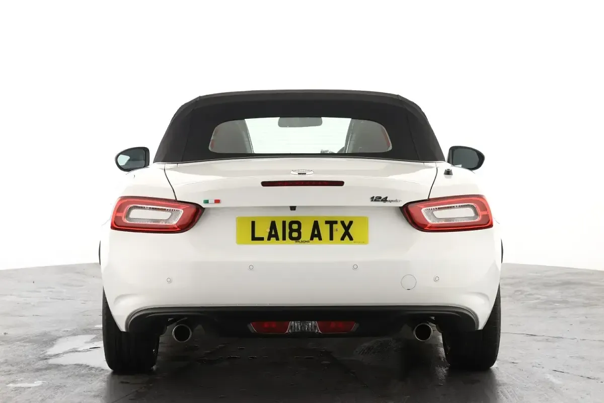 Używany Fiat 124 Spider S 138 KM (101 kW) 2018 Biały Kabriolet