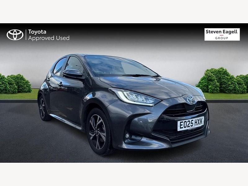 Used Toyota Yaris Hybrid Design 2025 Grey Hatchback