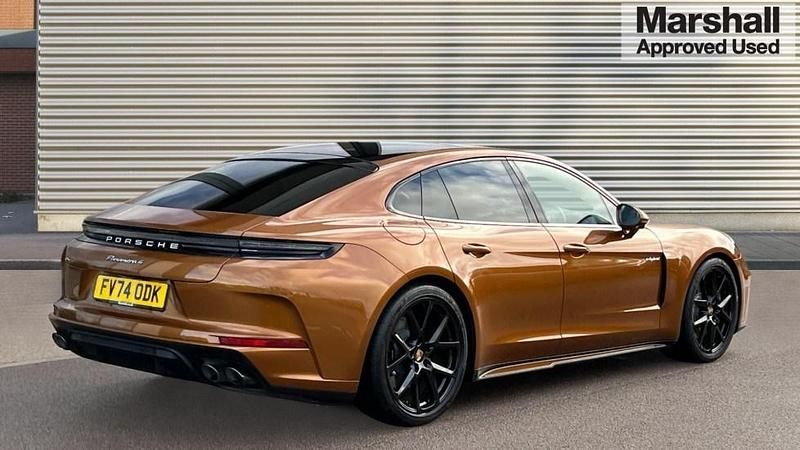 Used Porsche Panamera 470 HP (345 kW) 2024 Madeira gold metallic Hatchback
