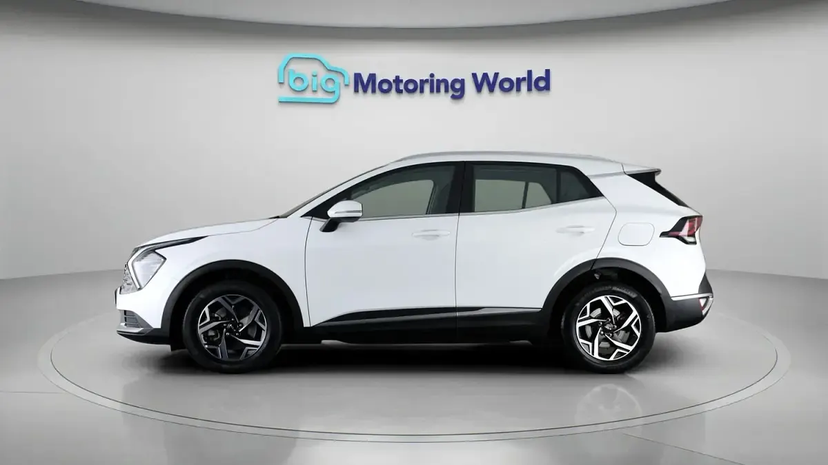 Used Kia Sportage 2023 White SUV
