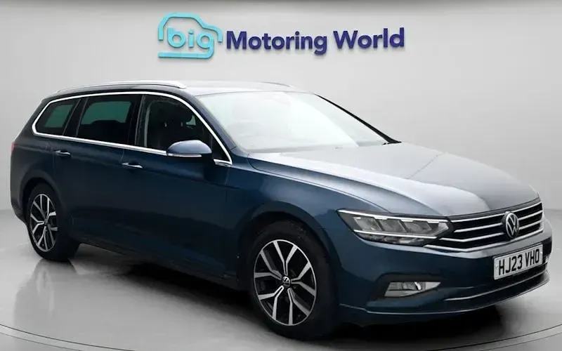 Used VW Passat SEL 150 HP (110 kW) 2023 Estate